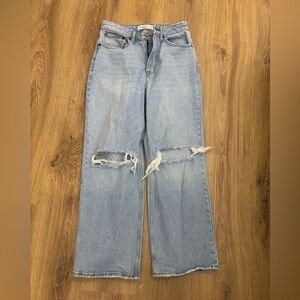 Abercrombie & Fitch Curve Love 90’s Relaxed High Rise Jean
